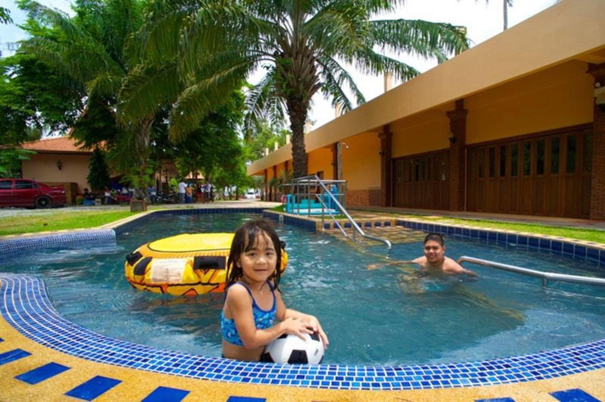 Boom Boom Beach Resort Laem Sing Chanthaburi Ngoại thất bức ảnh
